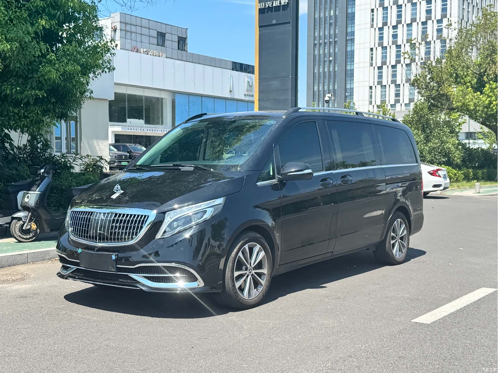 Mercedes-Benz V-Class