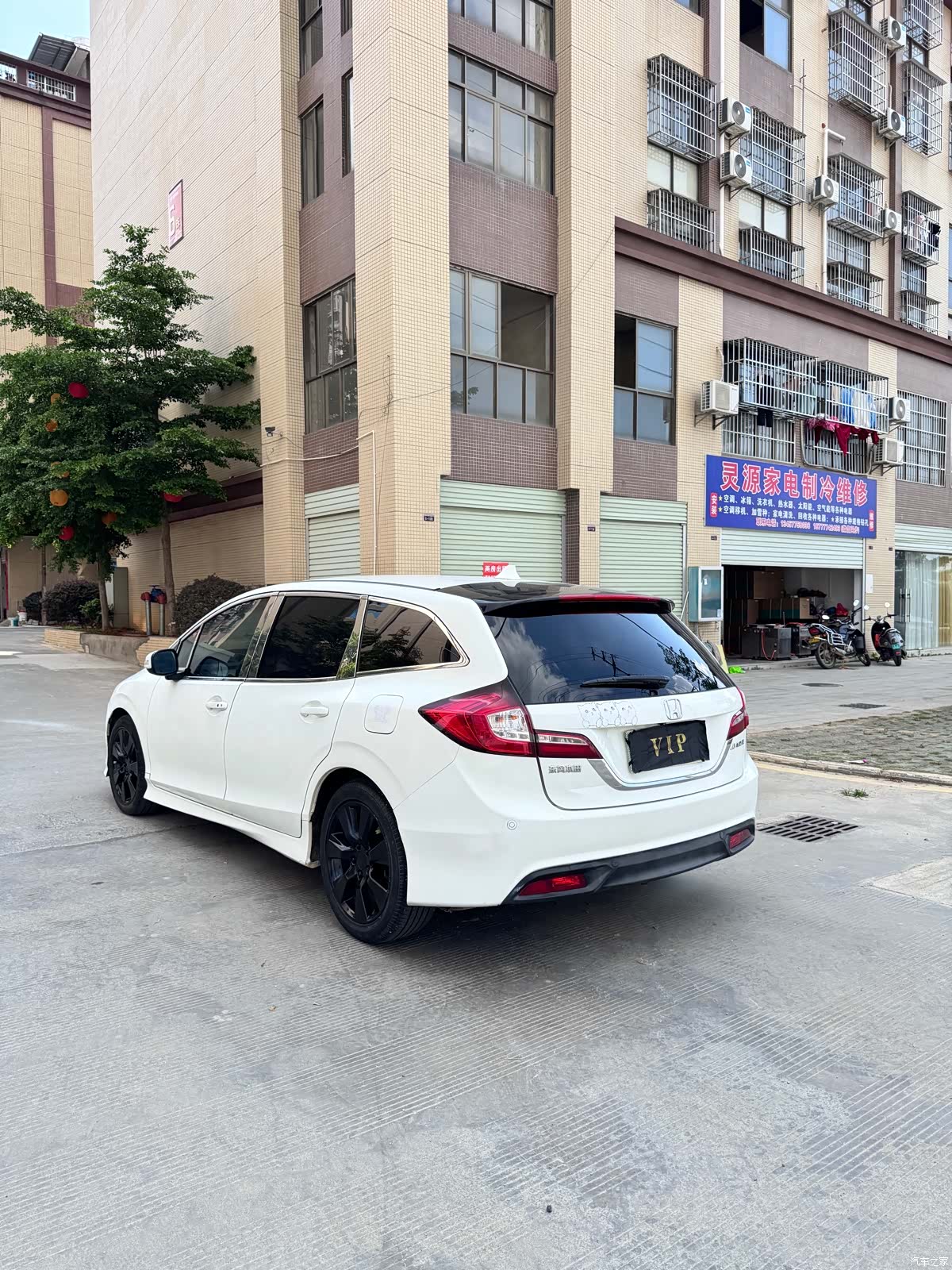 Honda Jade, 2014 7