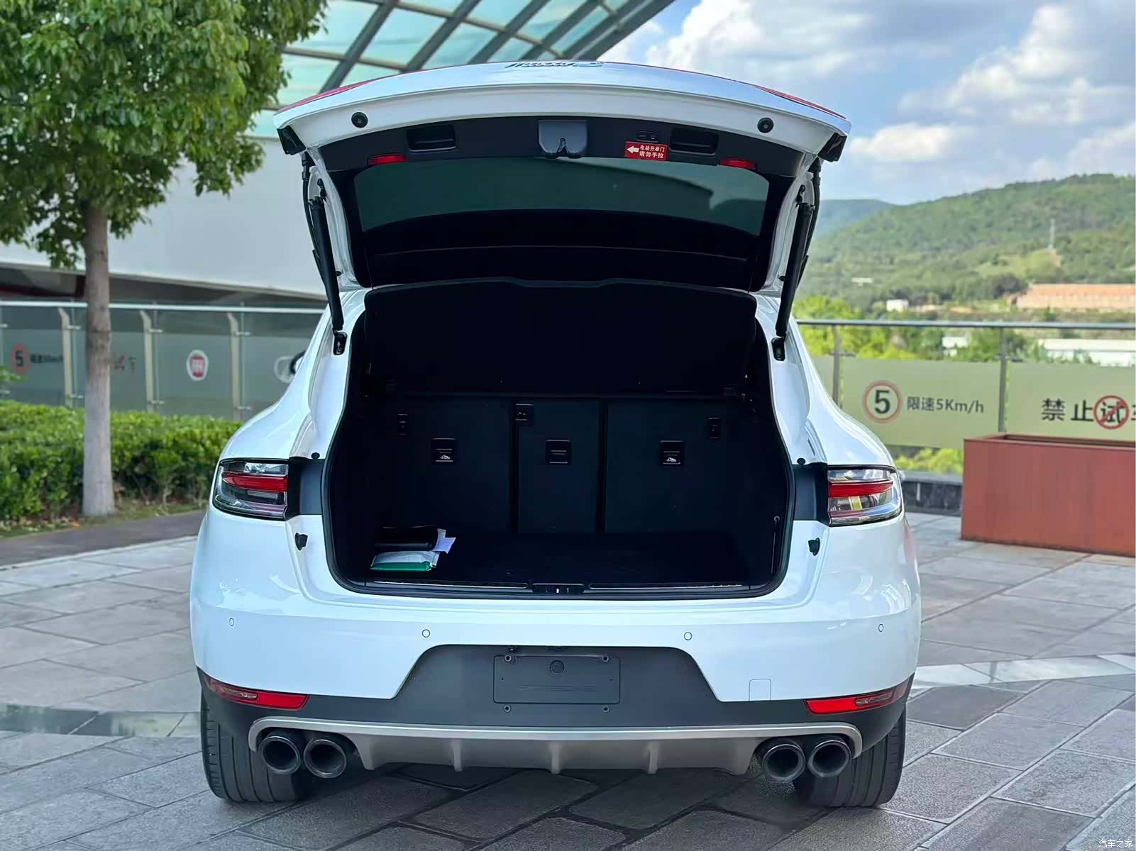 Porsche Macan, 2022 22