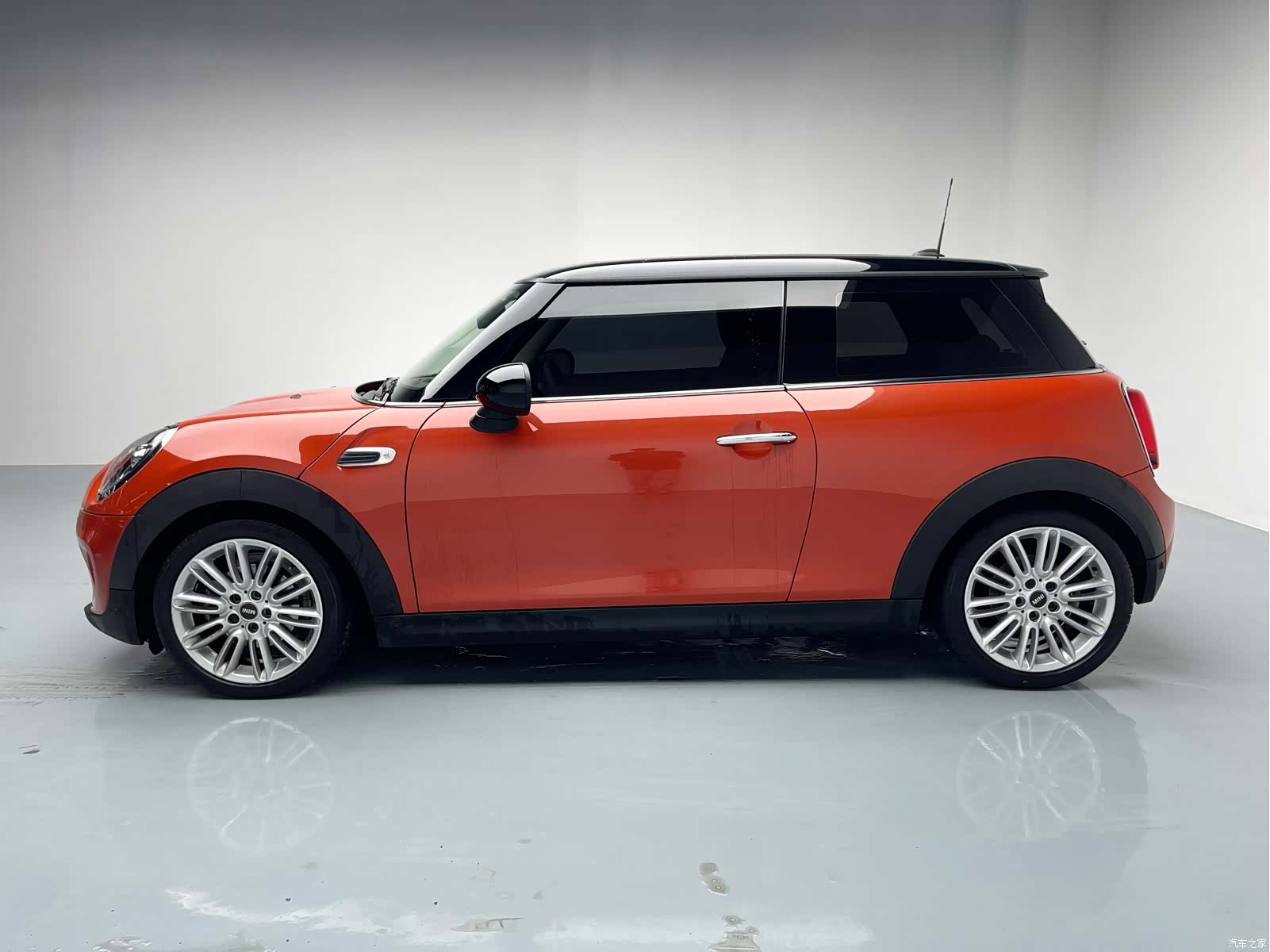 Mini Cooper, 2019 3