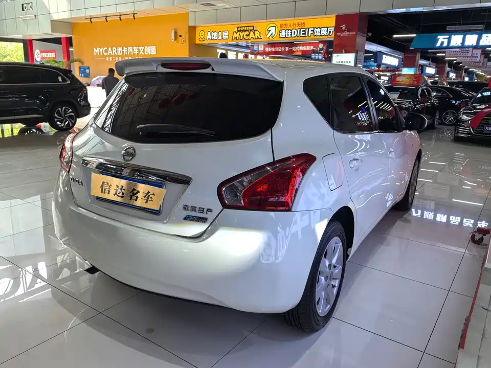 Nissan TIIDA