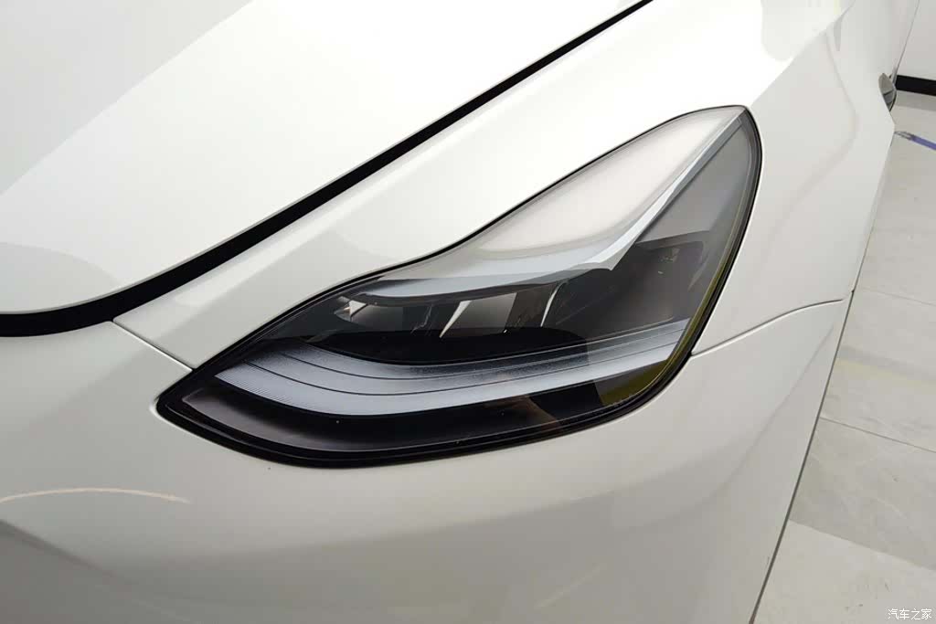 Tesla Model Y, 2023 все фото