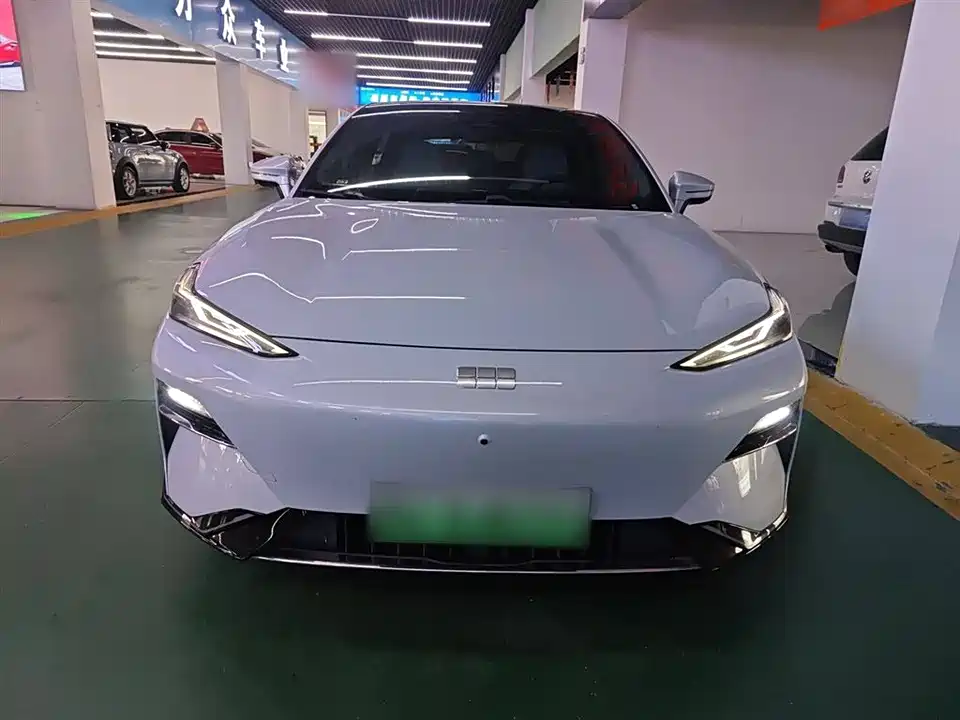 Geely Galaxy Galaxy E8