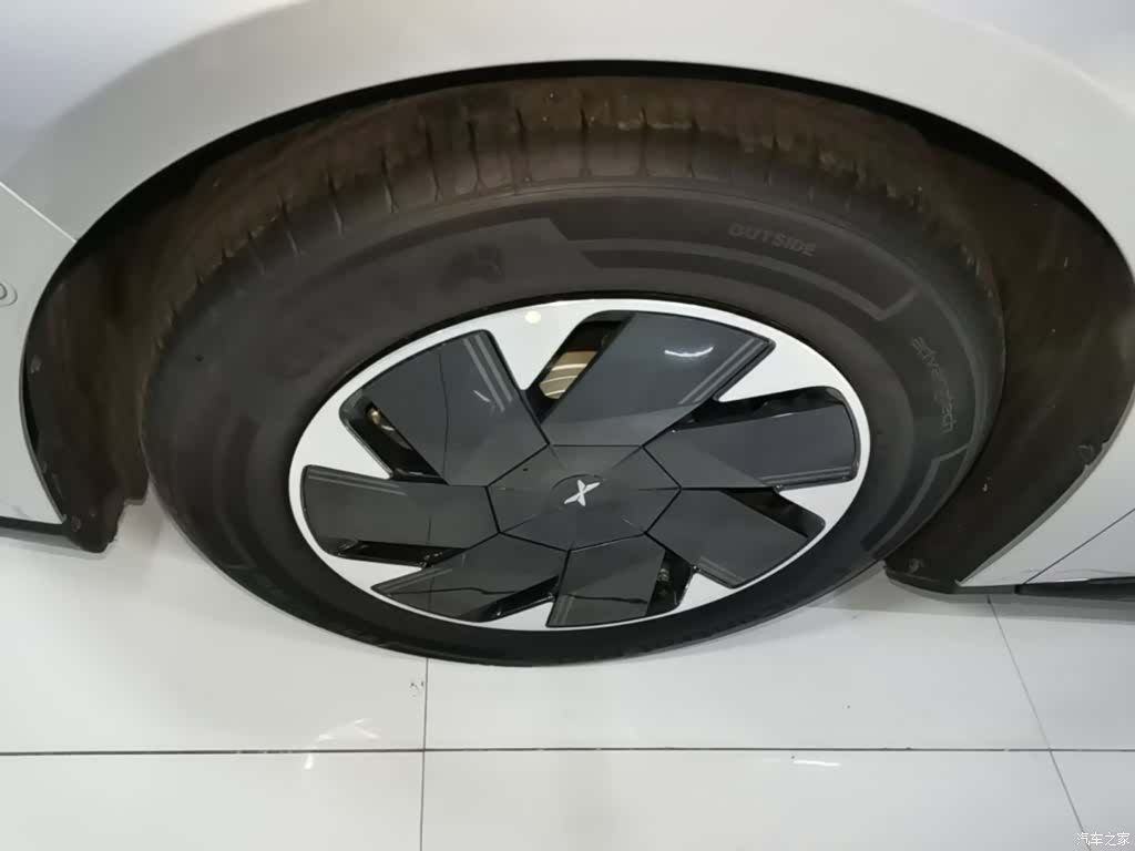 Xpeng P7, 2025 23