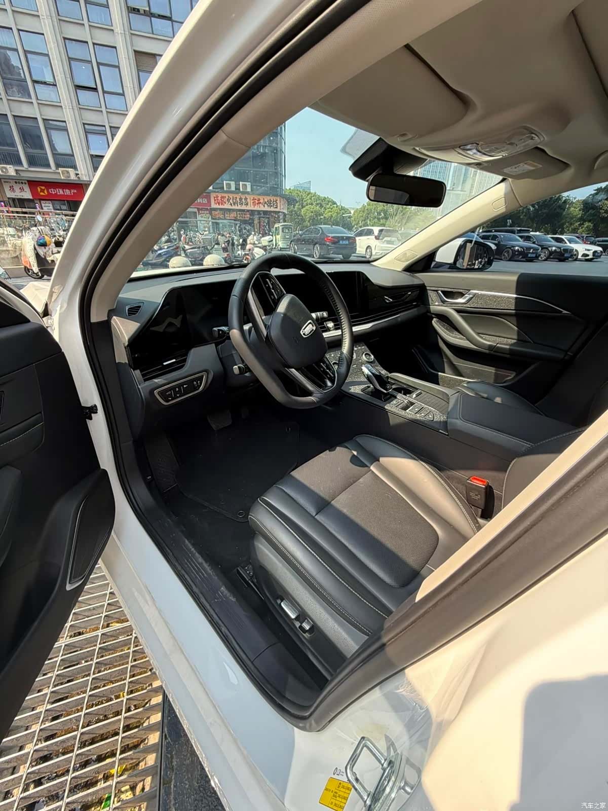 Bestune B70, 2021 8