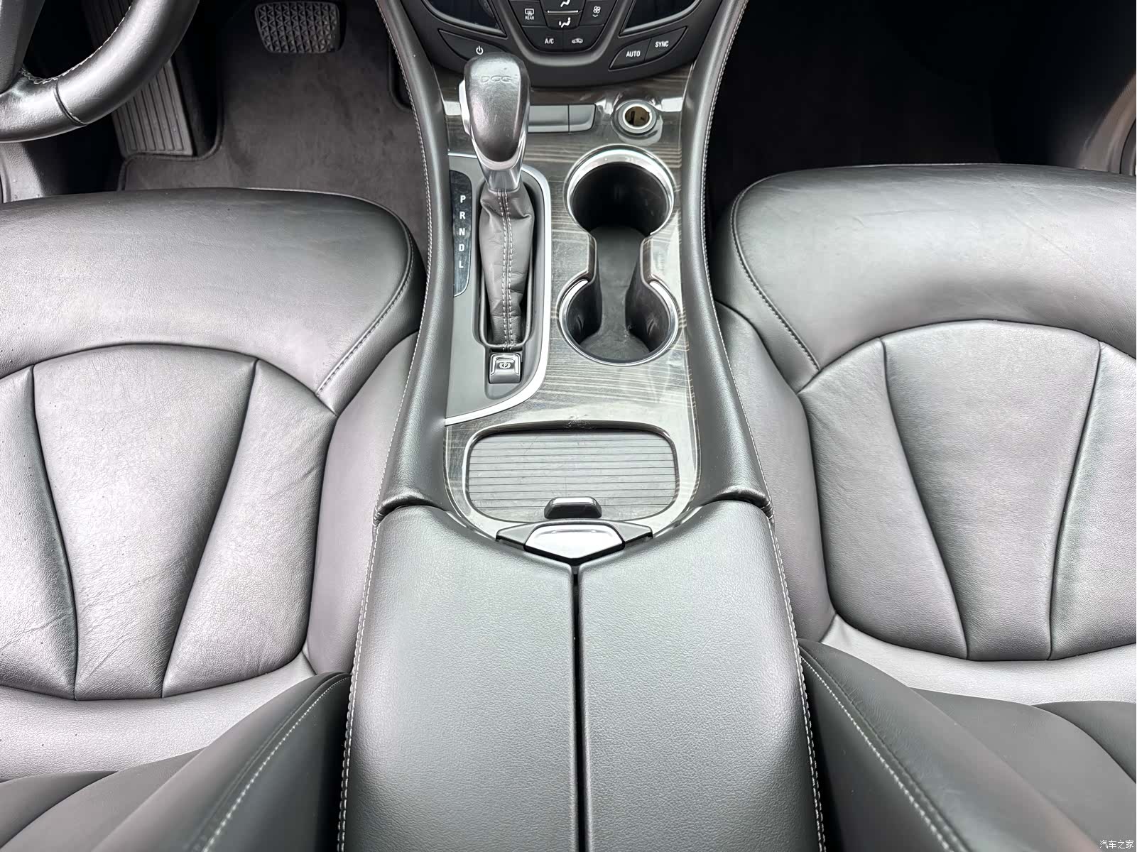 Buick Envision Plus, 2021 13