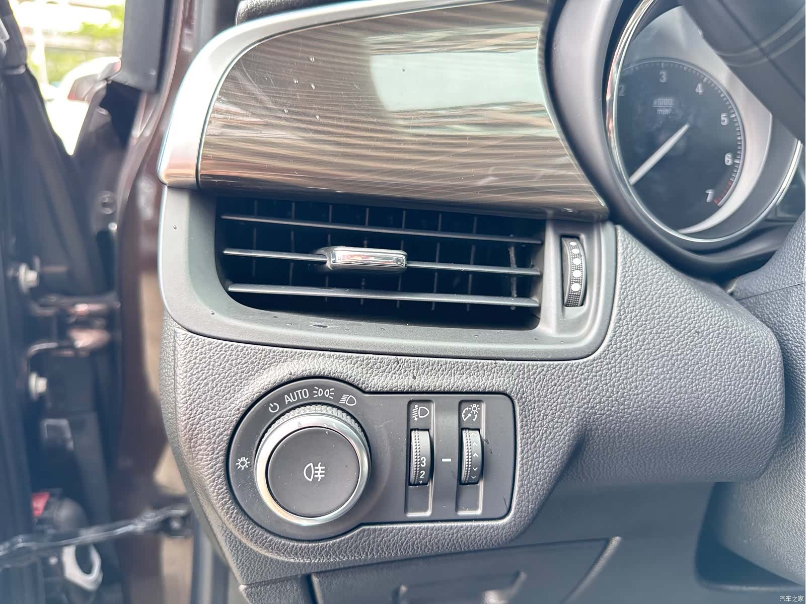 Buick Envision Plus, 2021 17