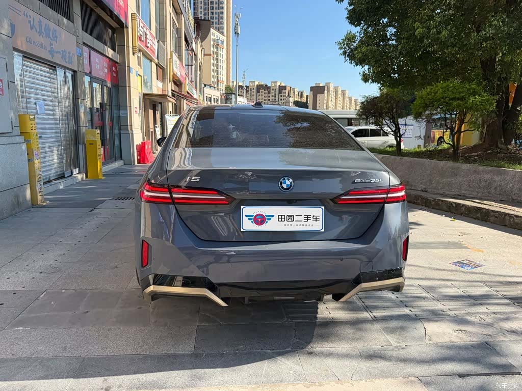 BMW i5, 2024 все фото