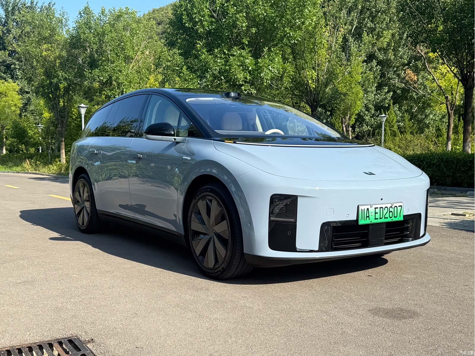Li Auto i8, 2025 3
