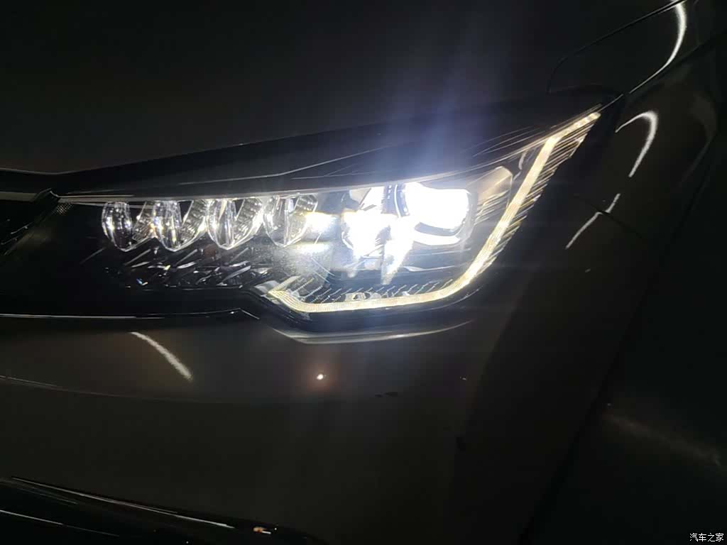 Changan CS85, 2019 18