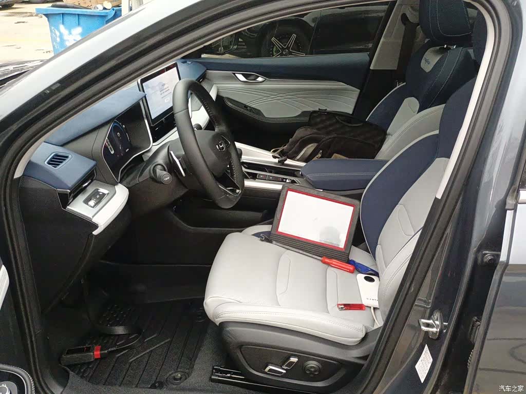 Geely Preface, 2024 11