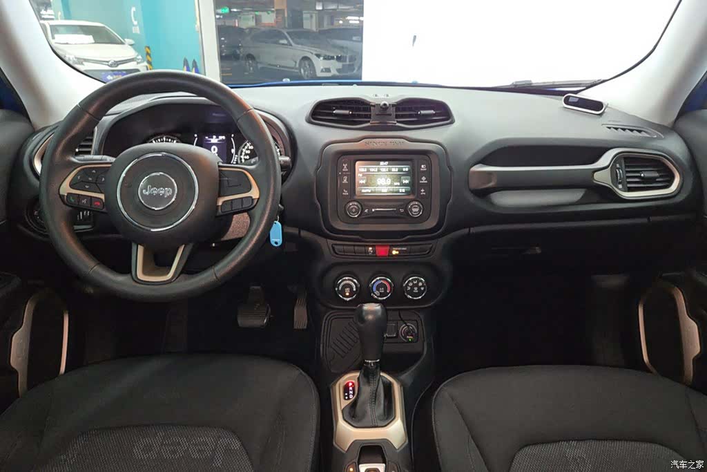 Jeep Renegade, 2017 12