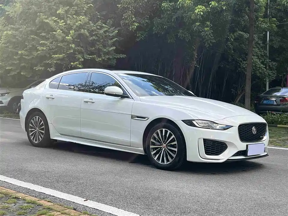 Jaguar XEL