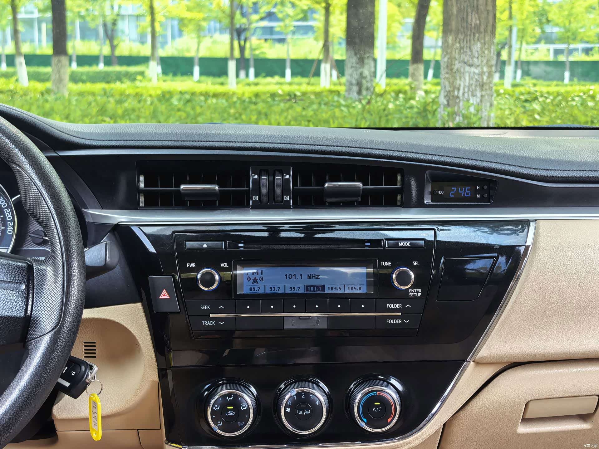 Toyota Corolla, 2014 19