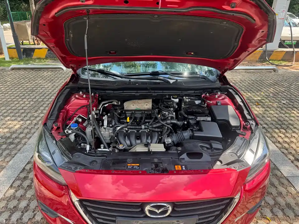 Mazda 3 Angkesaila
