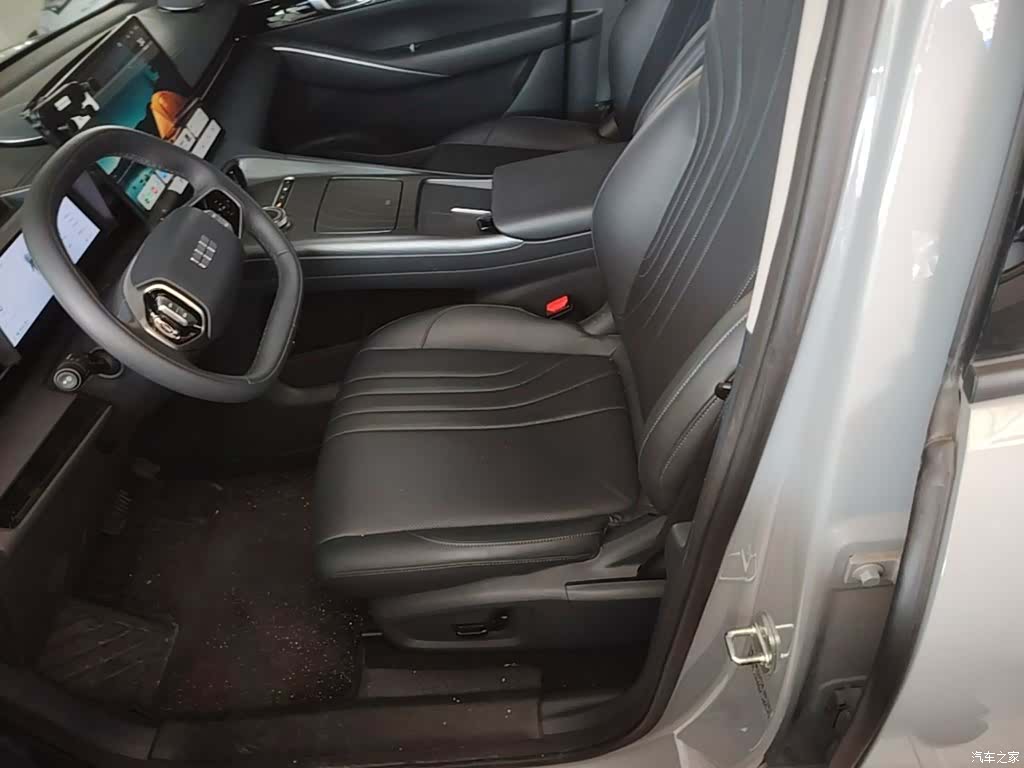 Geely Galaxy E5, 2024 15