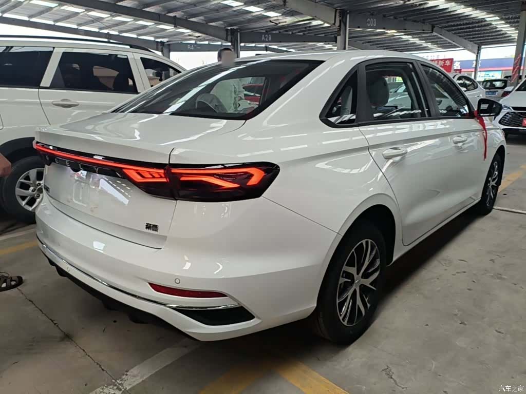 Geely Emgrand, 2026 7