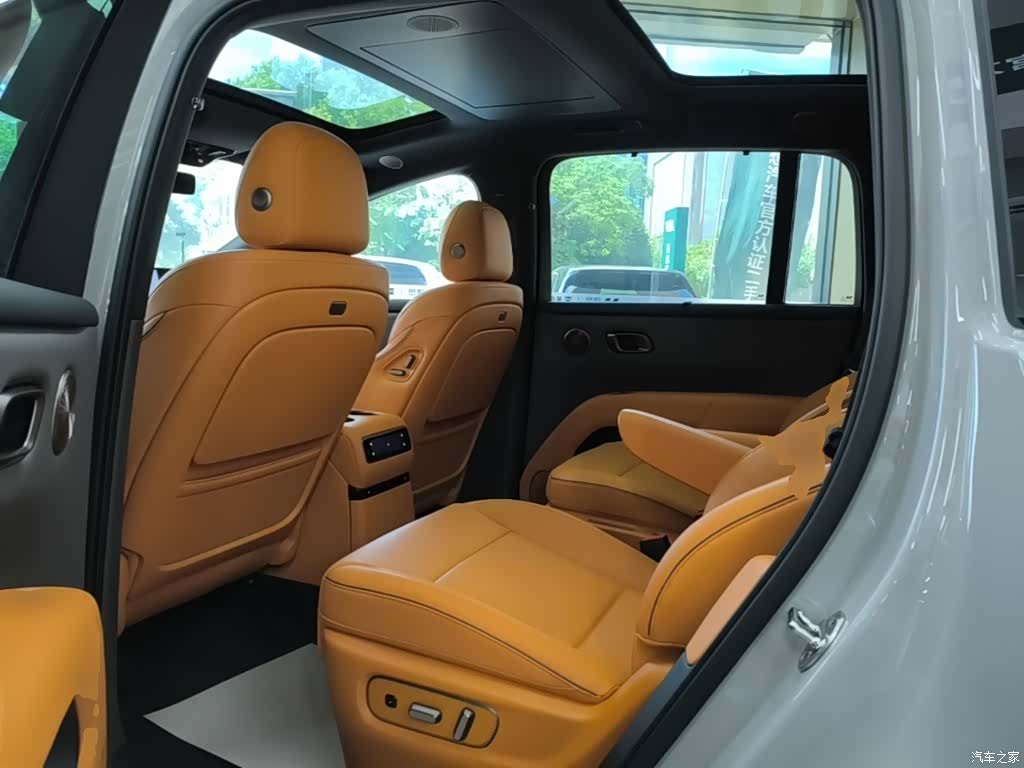 Li Auto i8, 2025 17