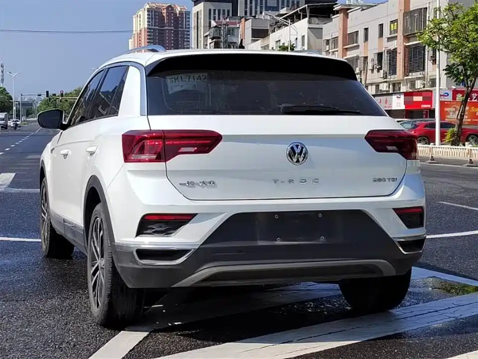 Volkswagen T-ROC exploring Songs