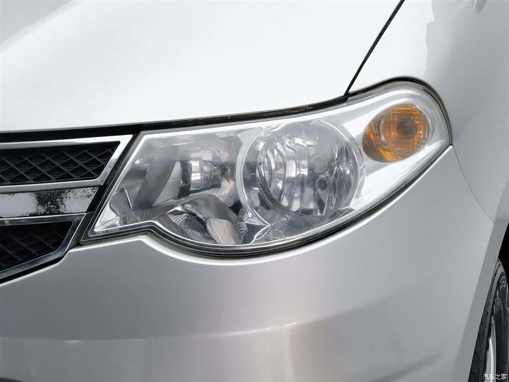 Wuling Hongguang, 2013 7