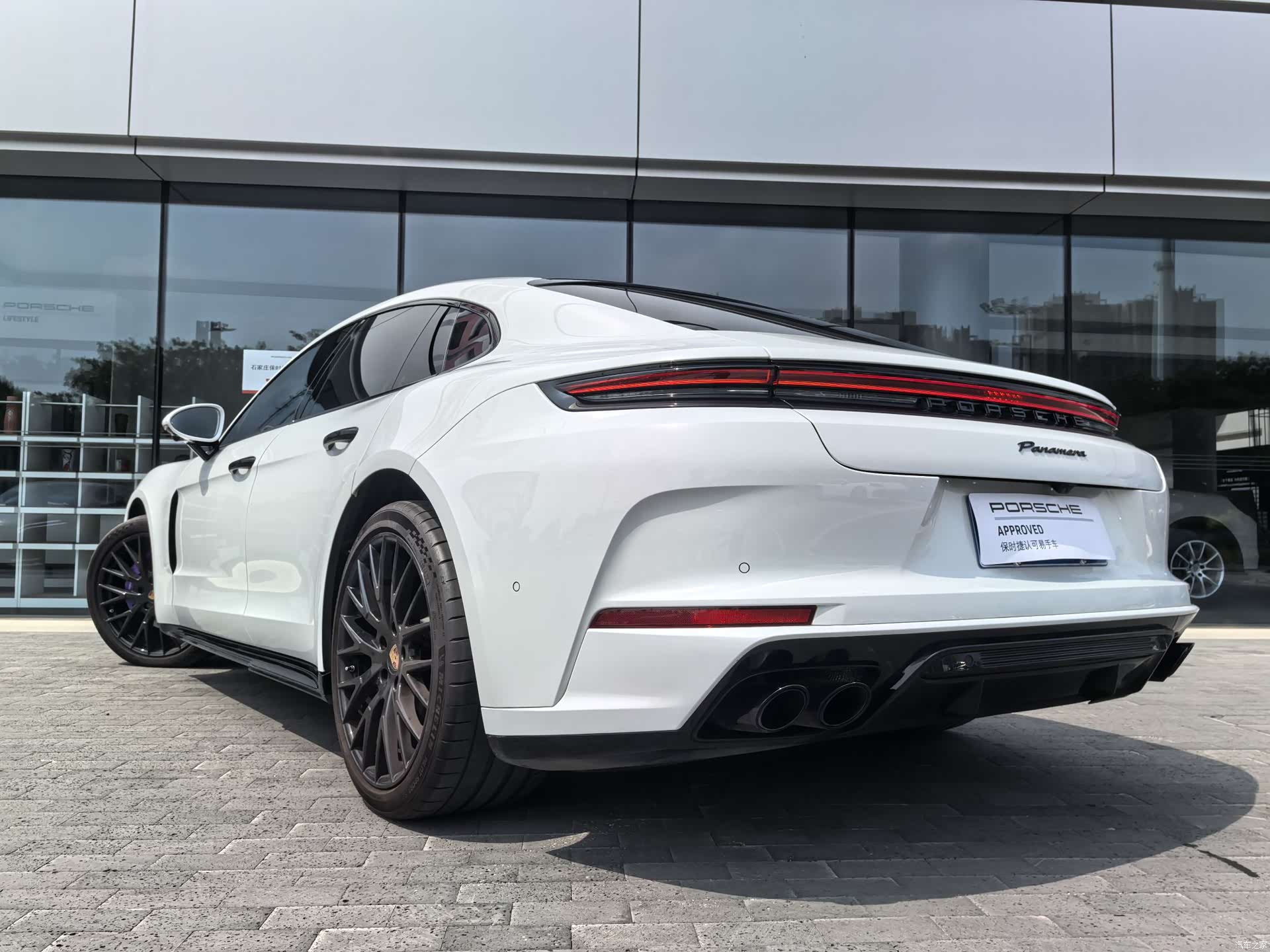 Porsche Panamera, 2025 12