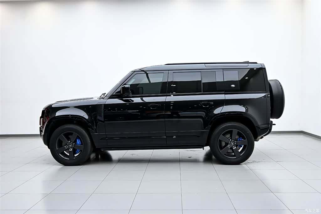 Land Rover Defender, 2024 все фото