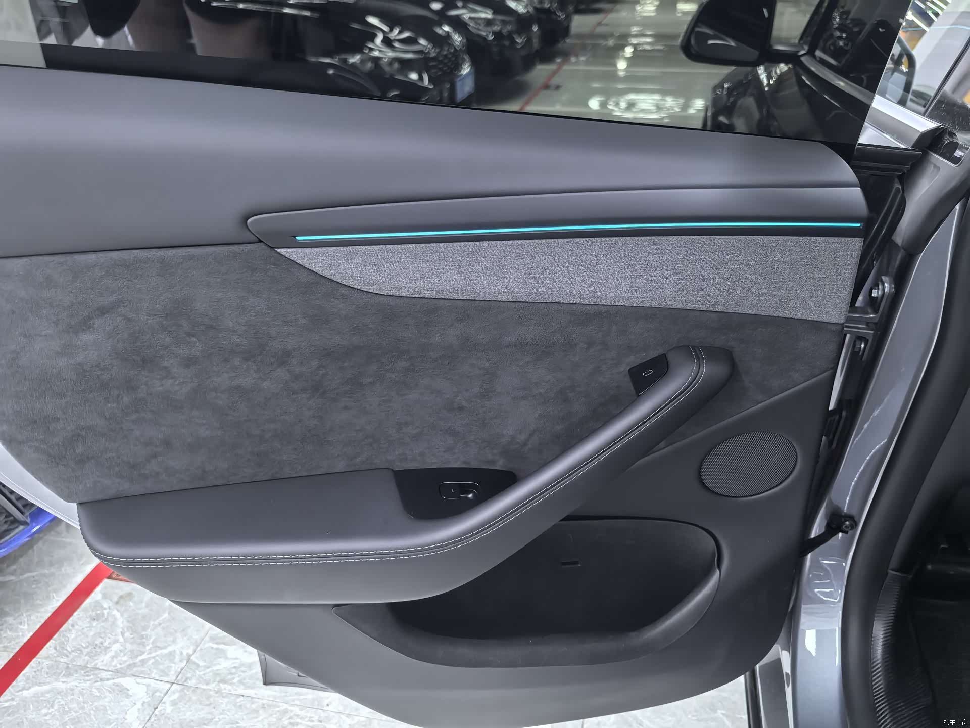 Tesla Model Y, 2025 8
