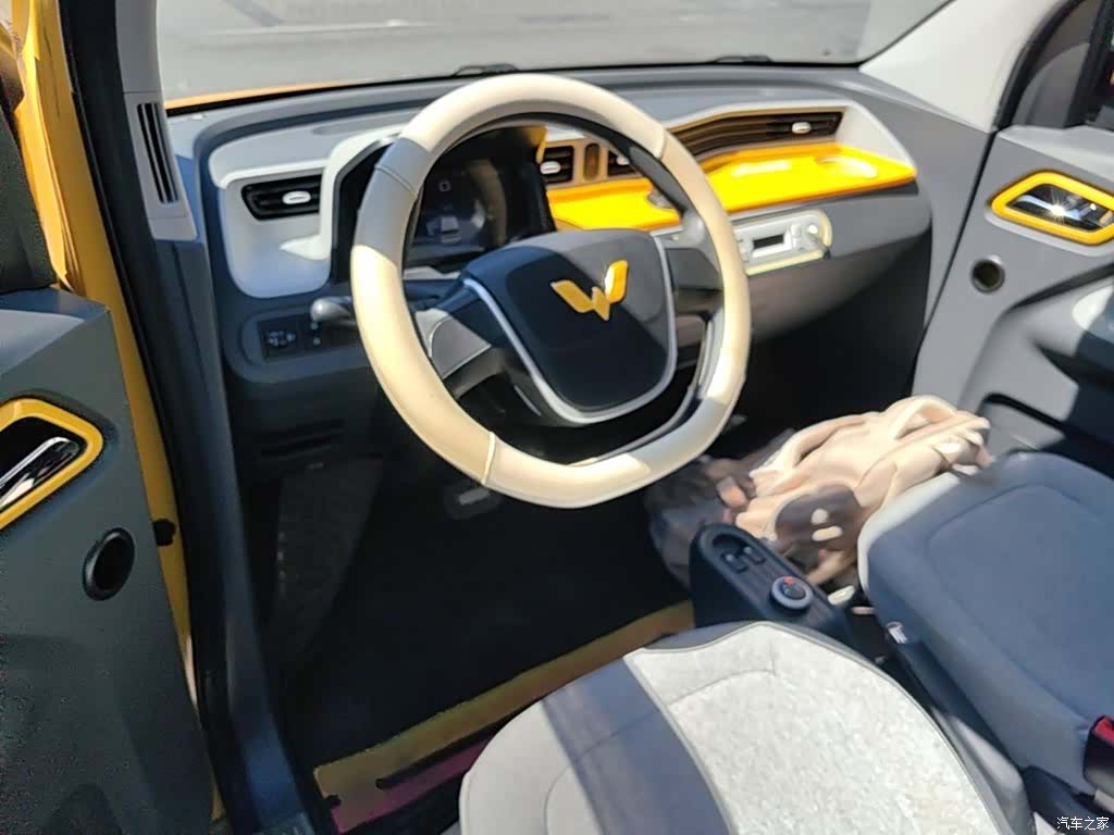 Wuling MINIEV, 2022 10