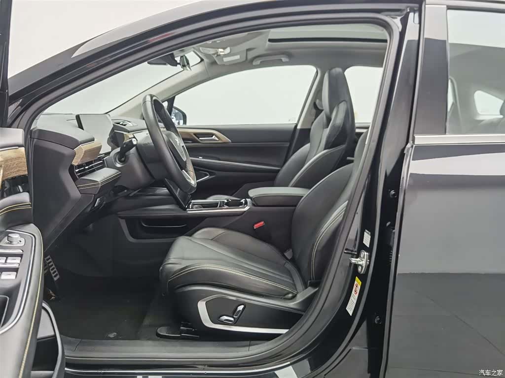 Xpeng P5, 2023 10