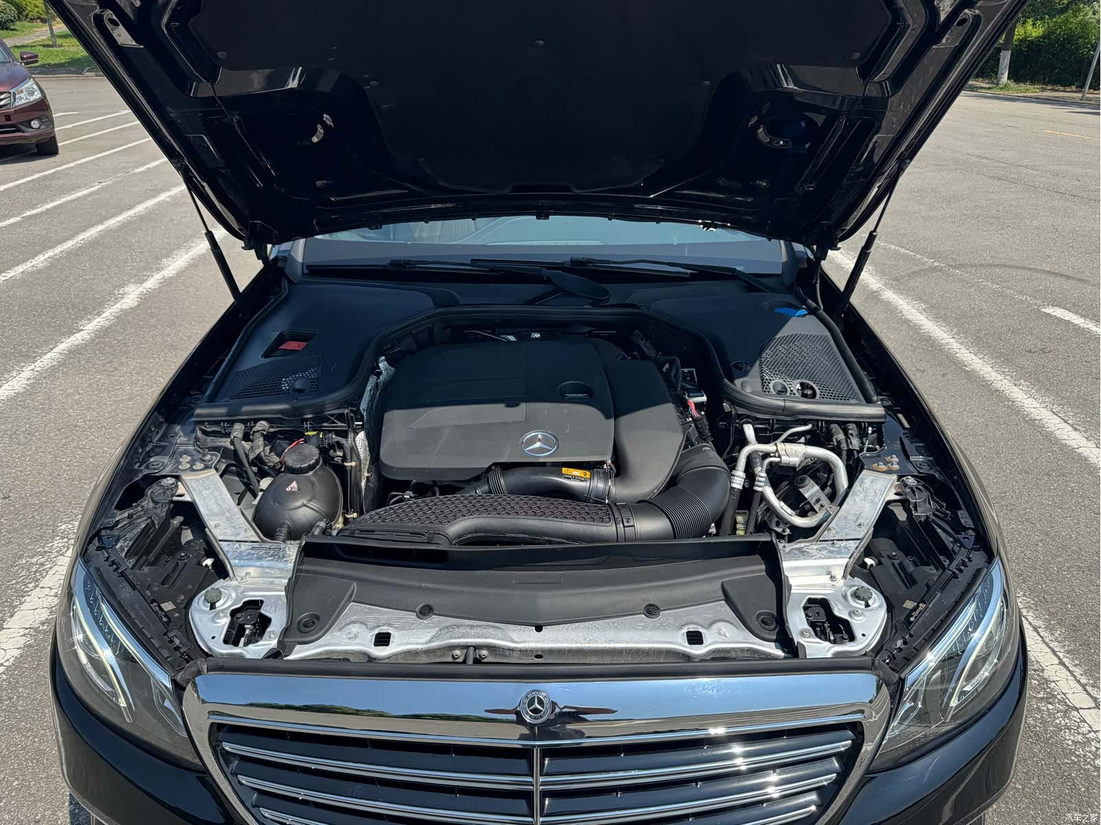 Mercedes-Benz E-Class, 2019 9