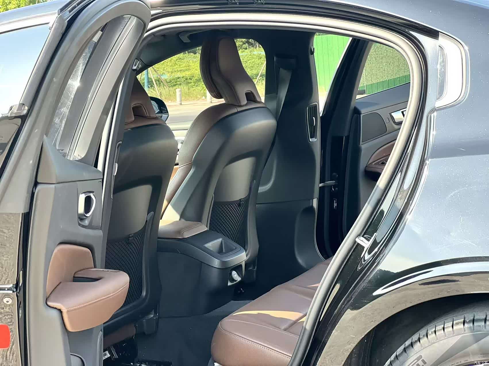 Volvo S60, 2022 10