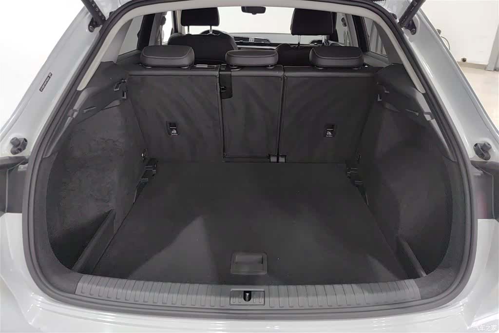Audi Q3, 2022 4