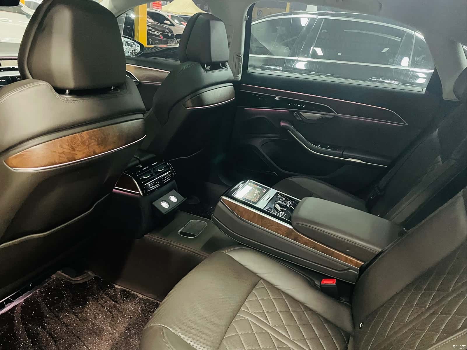 Audi A8L, 2020 13
