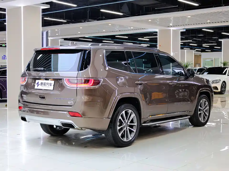 Jeep Grand Commander