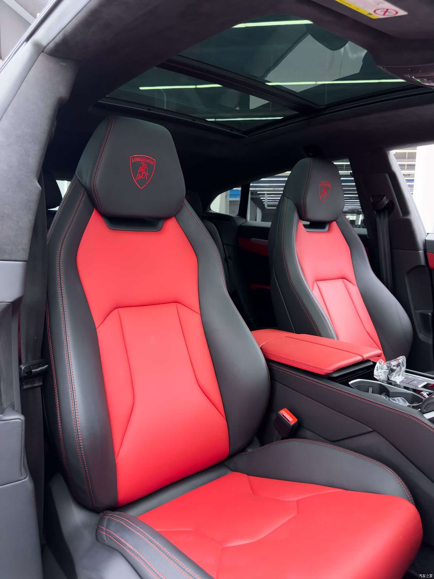 Lamborghini Urus, 2021 13