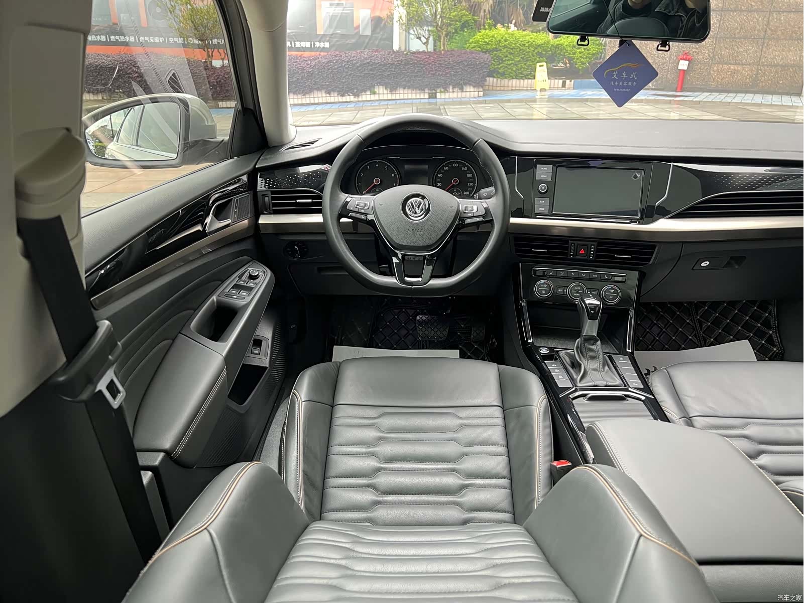 Volkswagen Passat, 2020 10