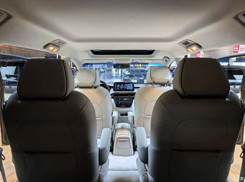 Buick GL8, 2020 8
