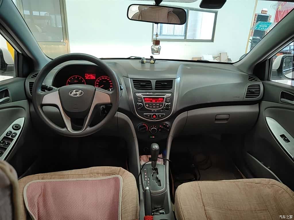 Hyundai GLS, 2014 10