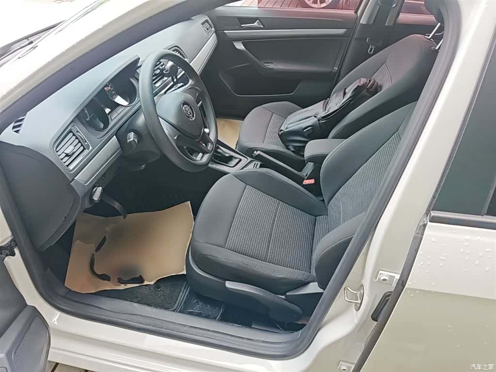 Volkswagen Lavida, 2017 15