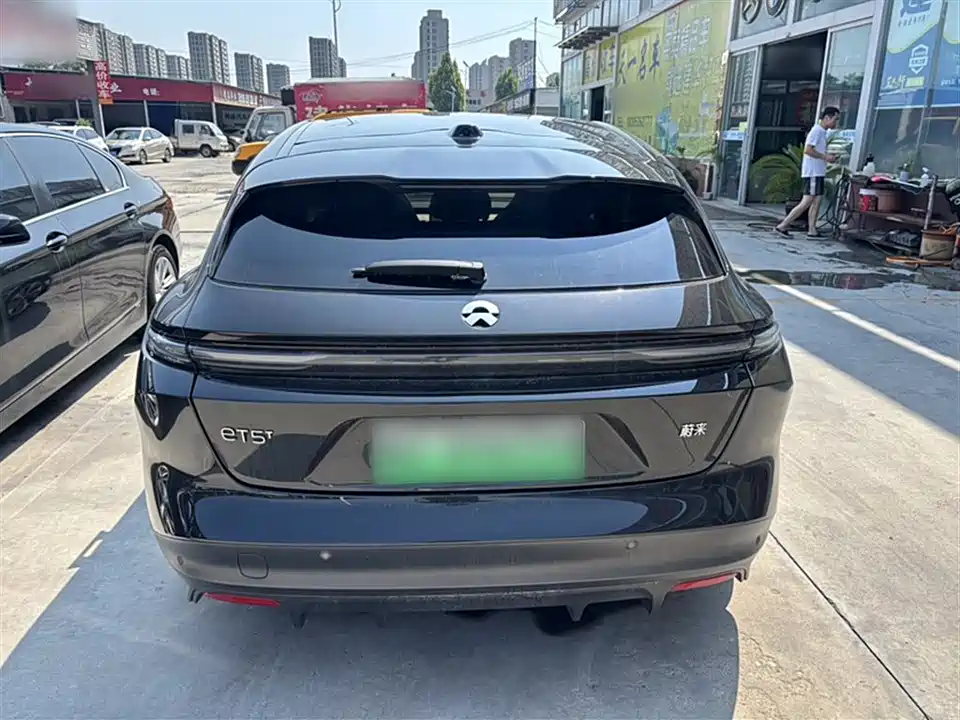 NIO ET5T