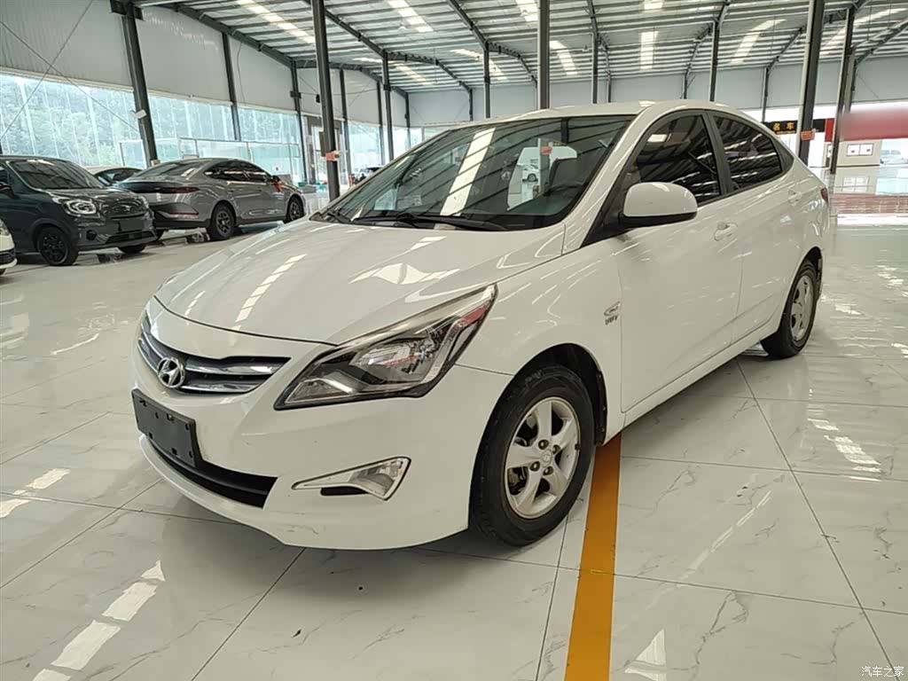 Hyundai GLS, 2014 1