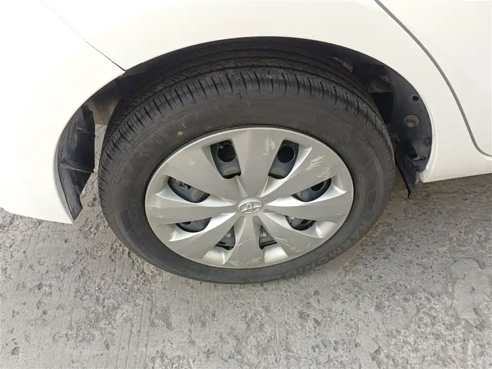 Toyota YARiS L Zhixuan