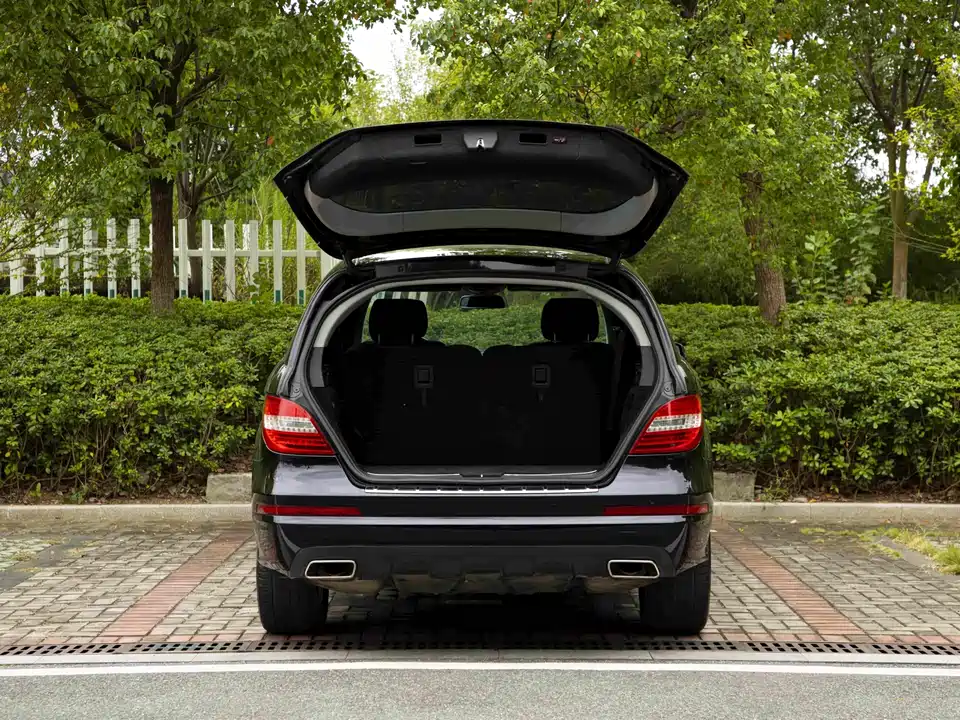 Mercedes-Benz R-class