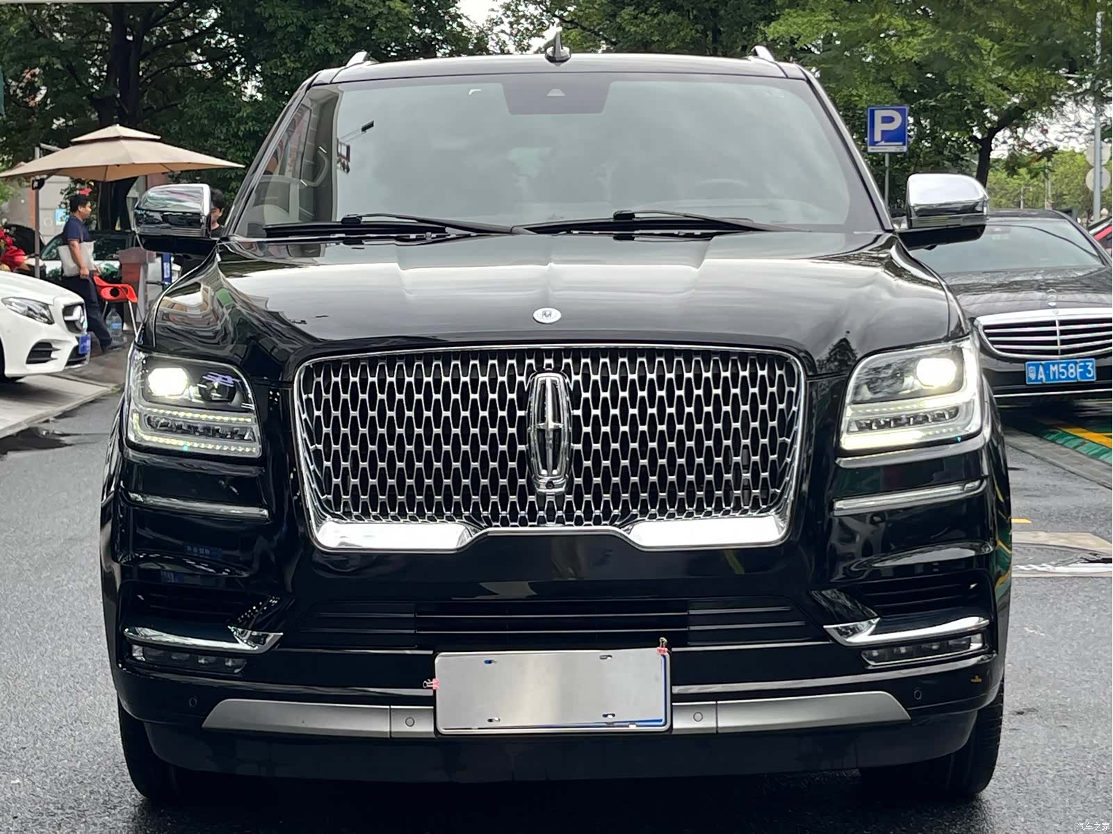 Lincoln Navigator, 2021 3