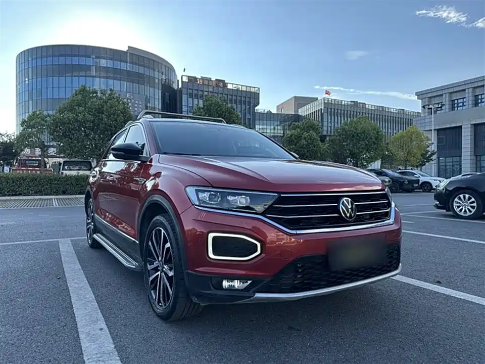 Volkswagen T-ROC exploring Songs