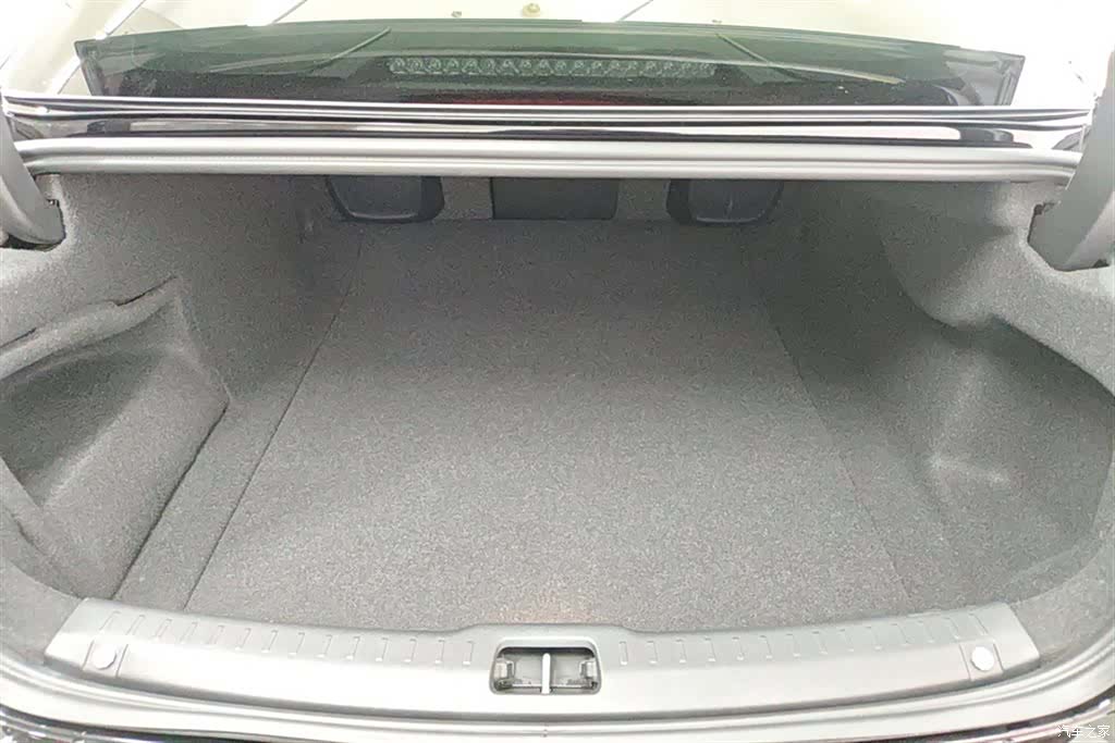 Volvo S90, 2024 4