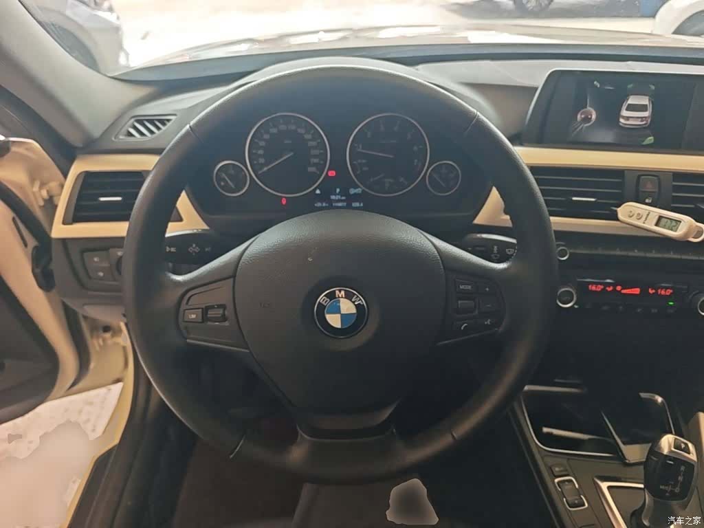 BMW 3 Series, 2015 11
