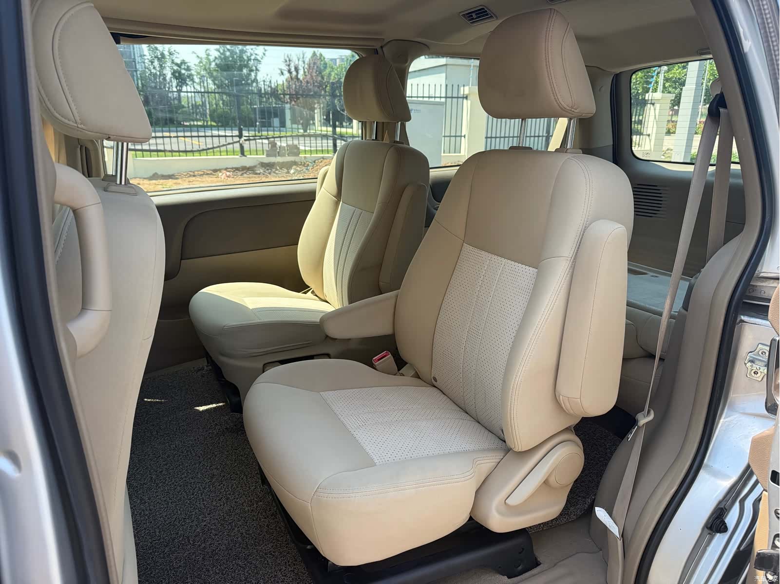 Buick GL8, 2016 все фото