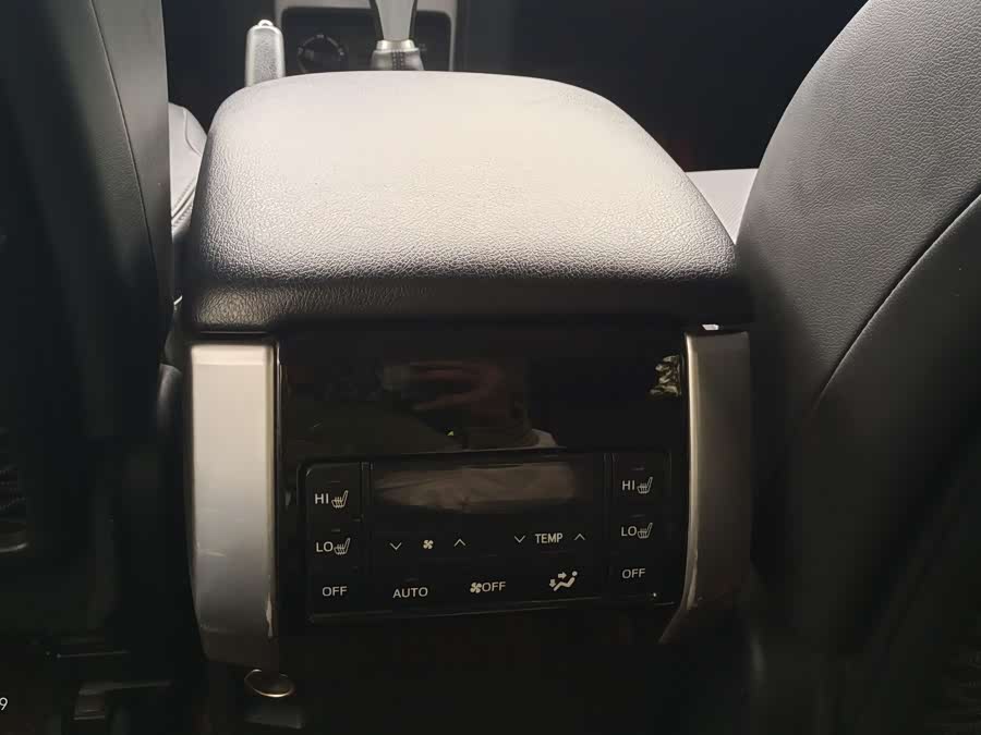 Toyota Prado 2020, фото 4