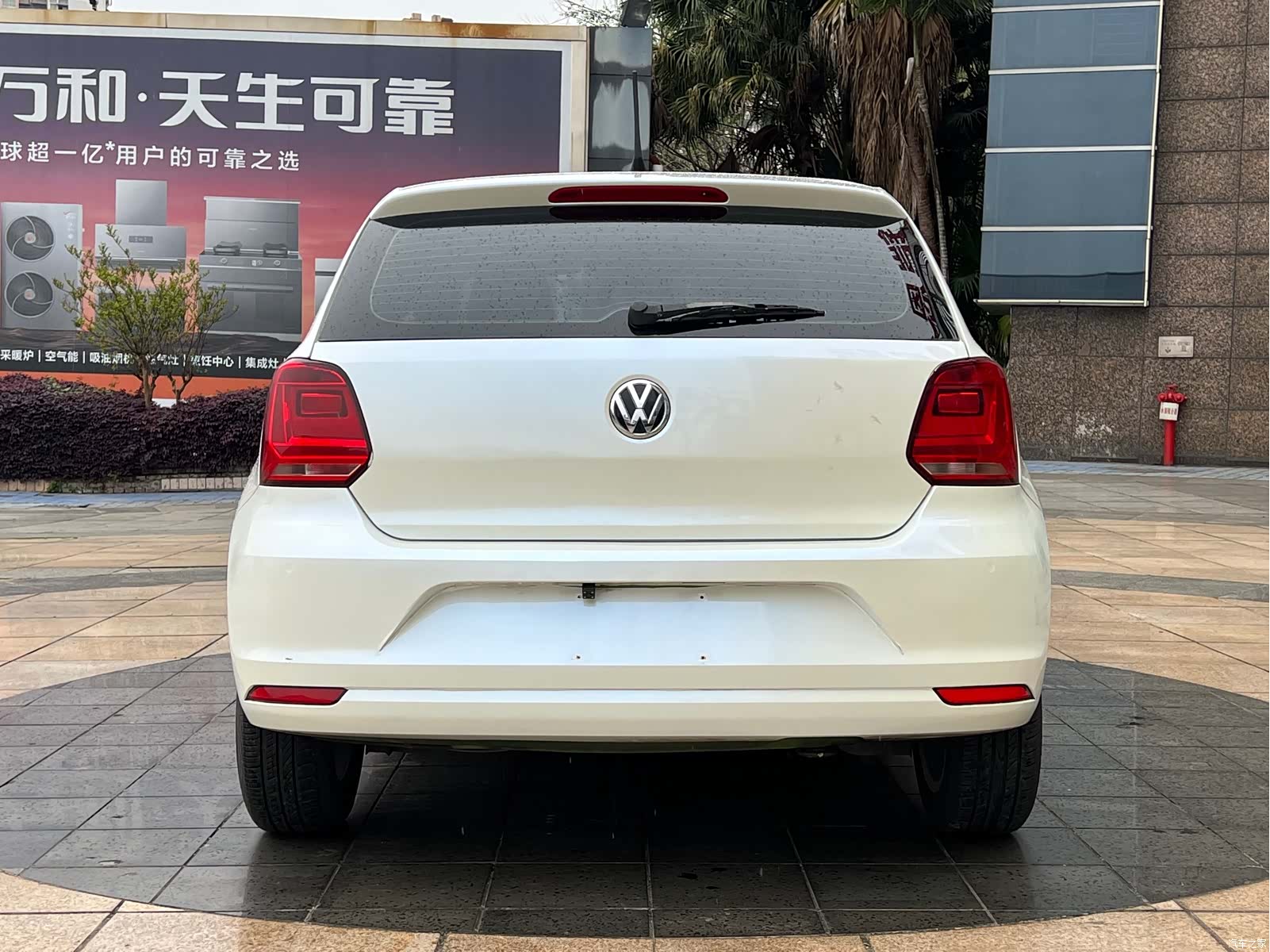 Volkswagen Polo, 2015 все фото